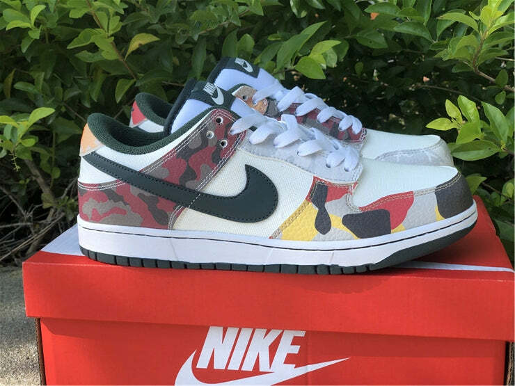 Nike Dunk Low SE Sail Multi-Camo