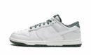 NIKE DUNK LOW "VINTAGE GREEN"