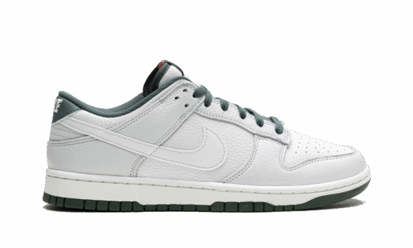 NIKE DUNK LOW "VINTAGE GREEN" - Image 6