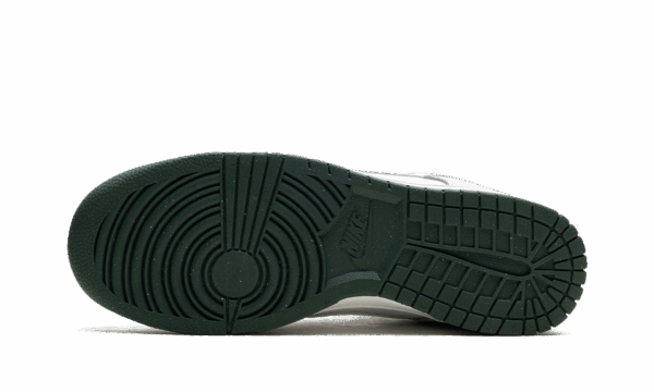 NIKE DUNK LOW "VINTAGE GREEN" - Image 5