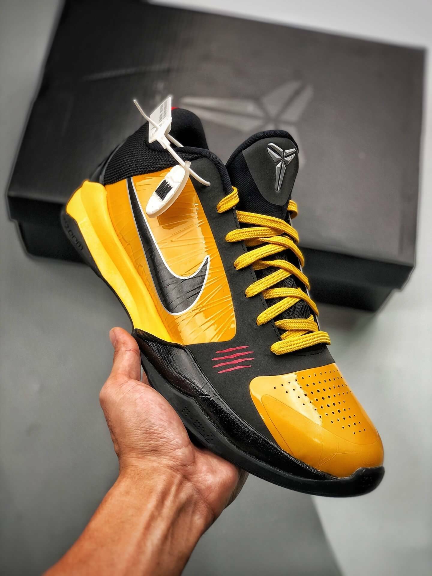 Nike Kobe 5 Protro Bruce Lee Cd4991-700 Men's Size 6.5 - 11 Us