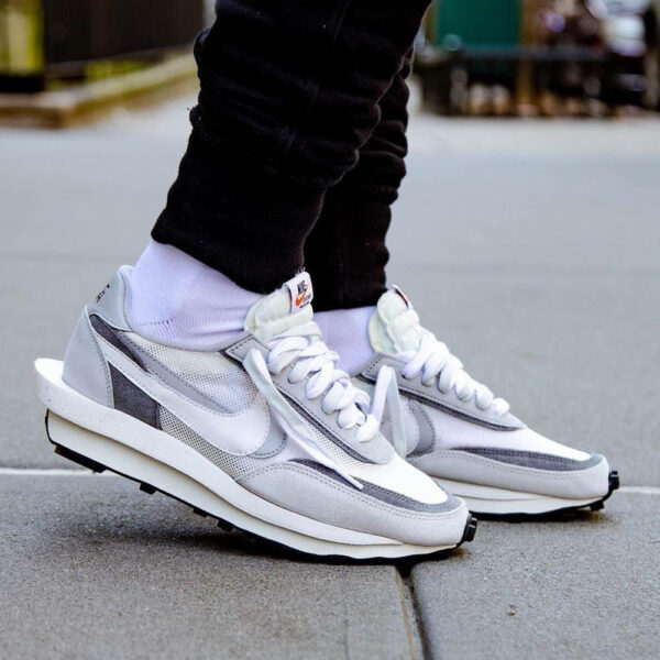 Nike LD Waffle sacai Summit White - Image 2