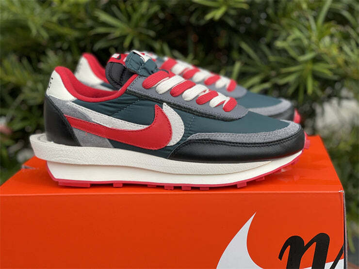 Nike LD Waffle Sacai Undercover Midnight Spruce University Red DJ4877-300