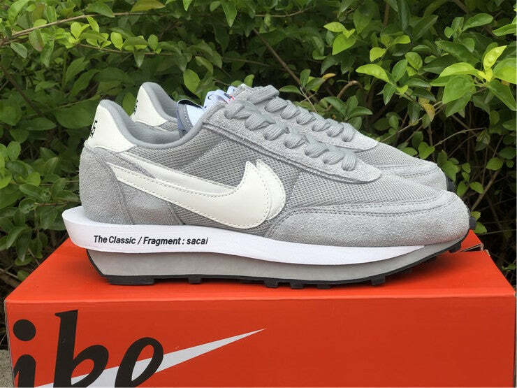 Nike LD Waffle SF sacai Fragment Grey