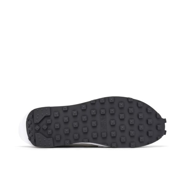 Nike LDWaffle x Fragment Design x Sacai Grey - Image 3