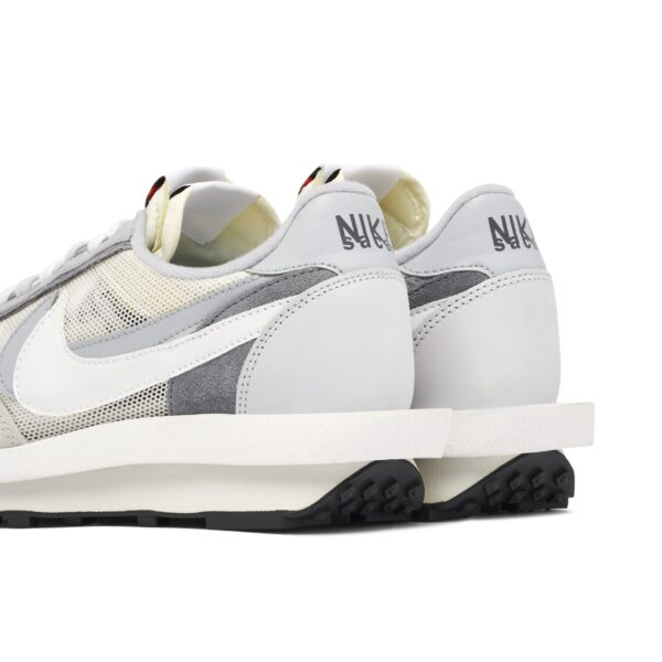 Nike LDWaffle x Sacai White Grey - Image 4