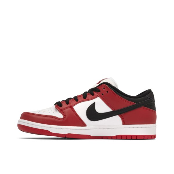 Nike SB Dunk Low Chicago - Image 2