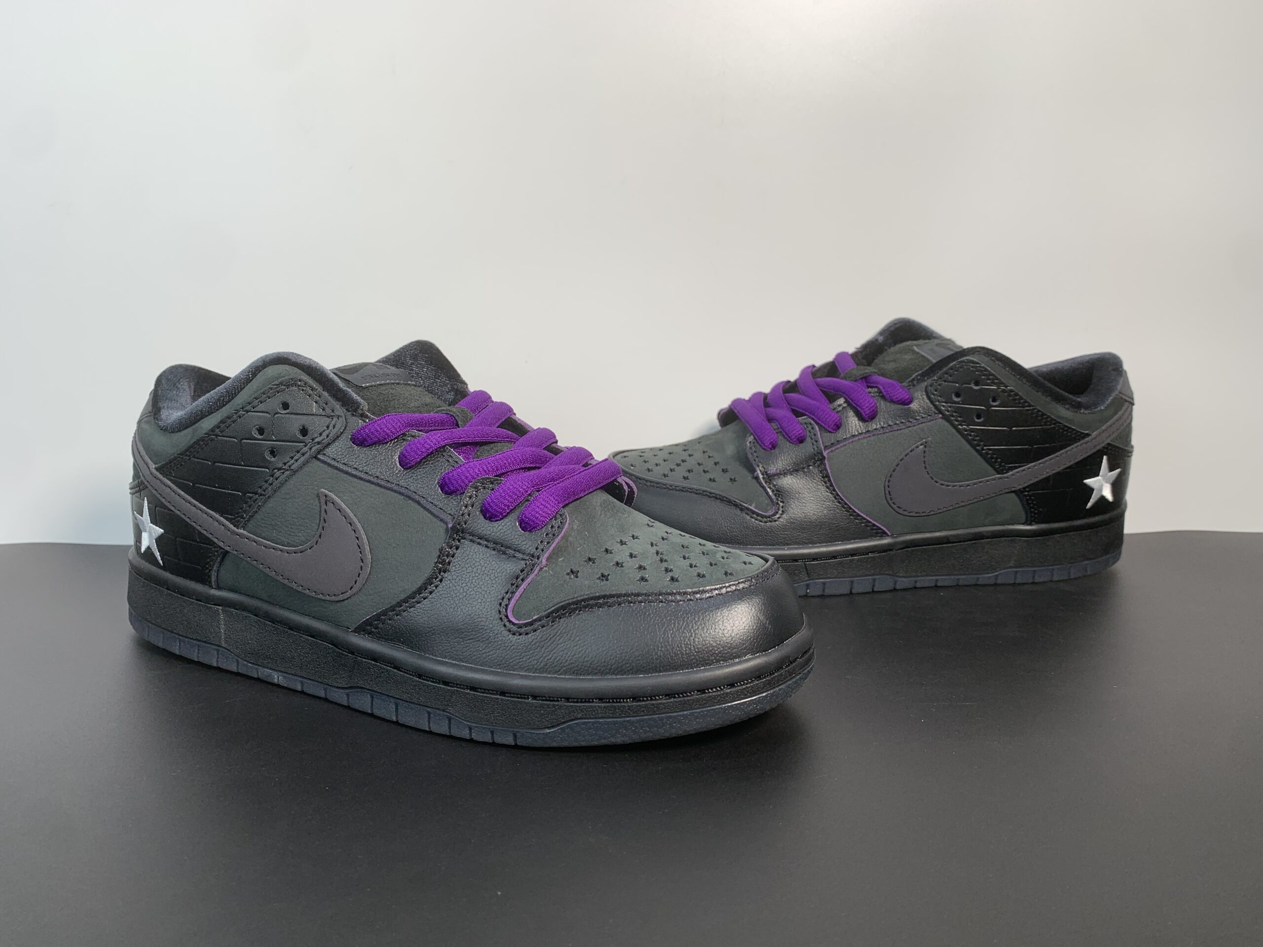 Nike SB Dunk Low Familia First Avenue DJ1159-001