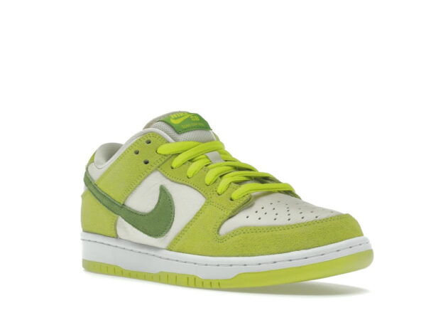 Nike SB Dunk Low Green Apple - Image 2