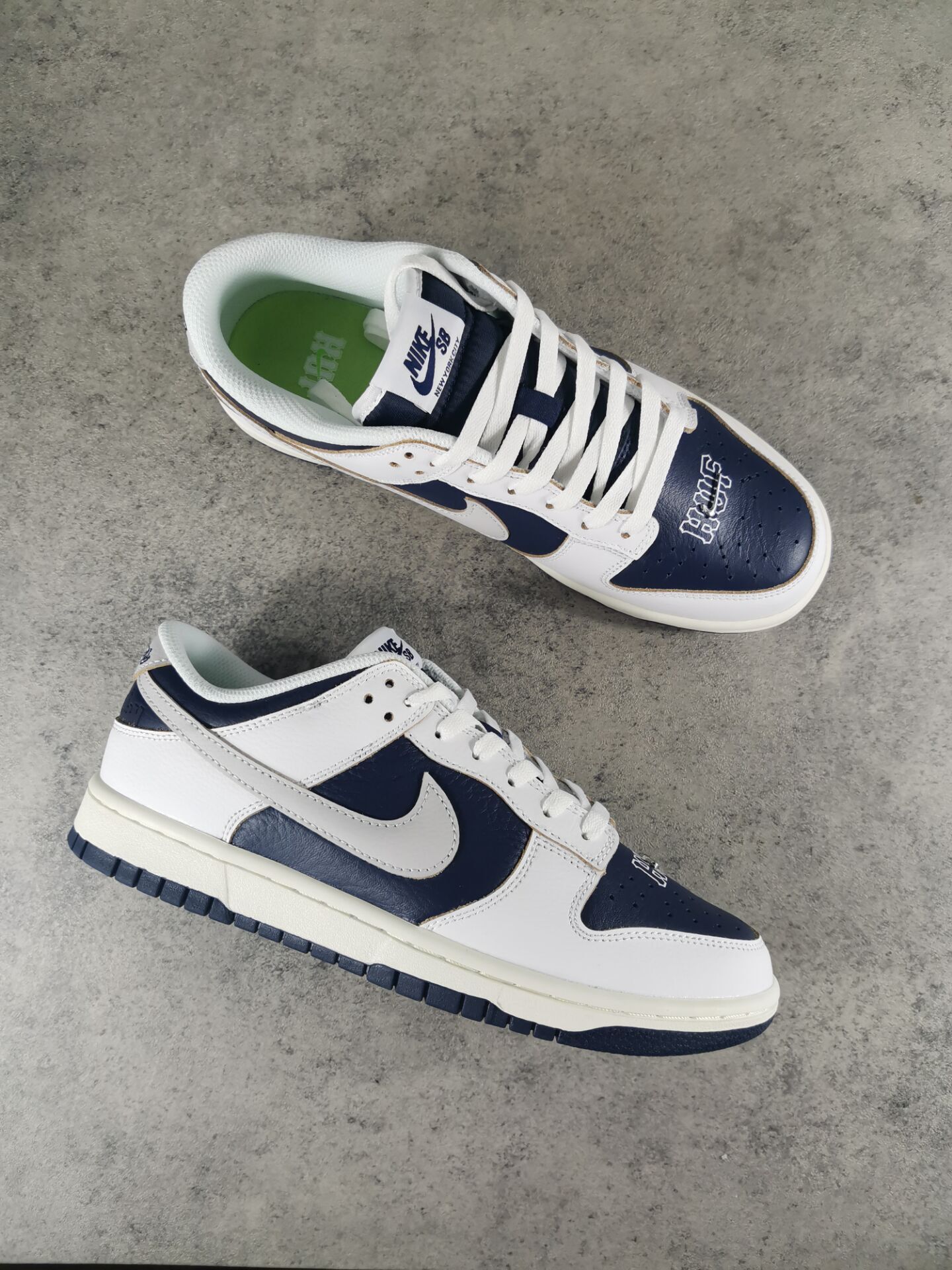 Nike SB Dunk Low HUF New York City FD8775-100