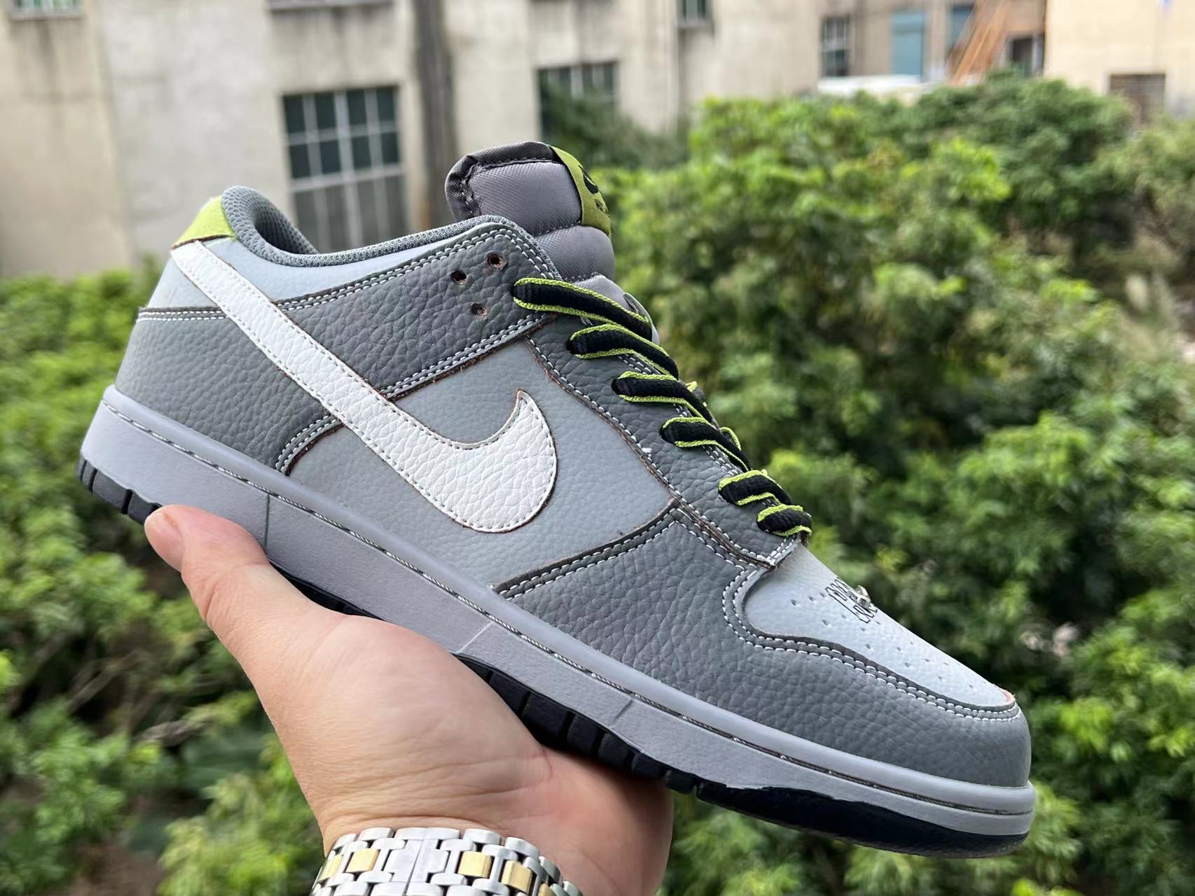 Nike SB Dunk Low HUF Wait, What!? FD8775-002