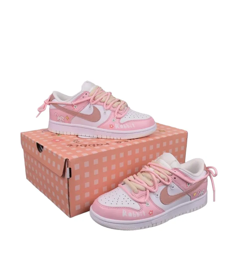 Nike SB Dunk Low Pink Rabbit