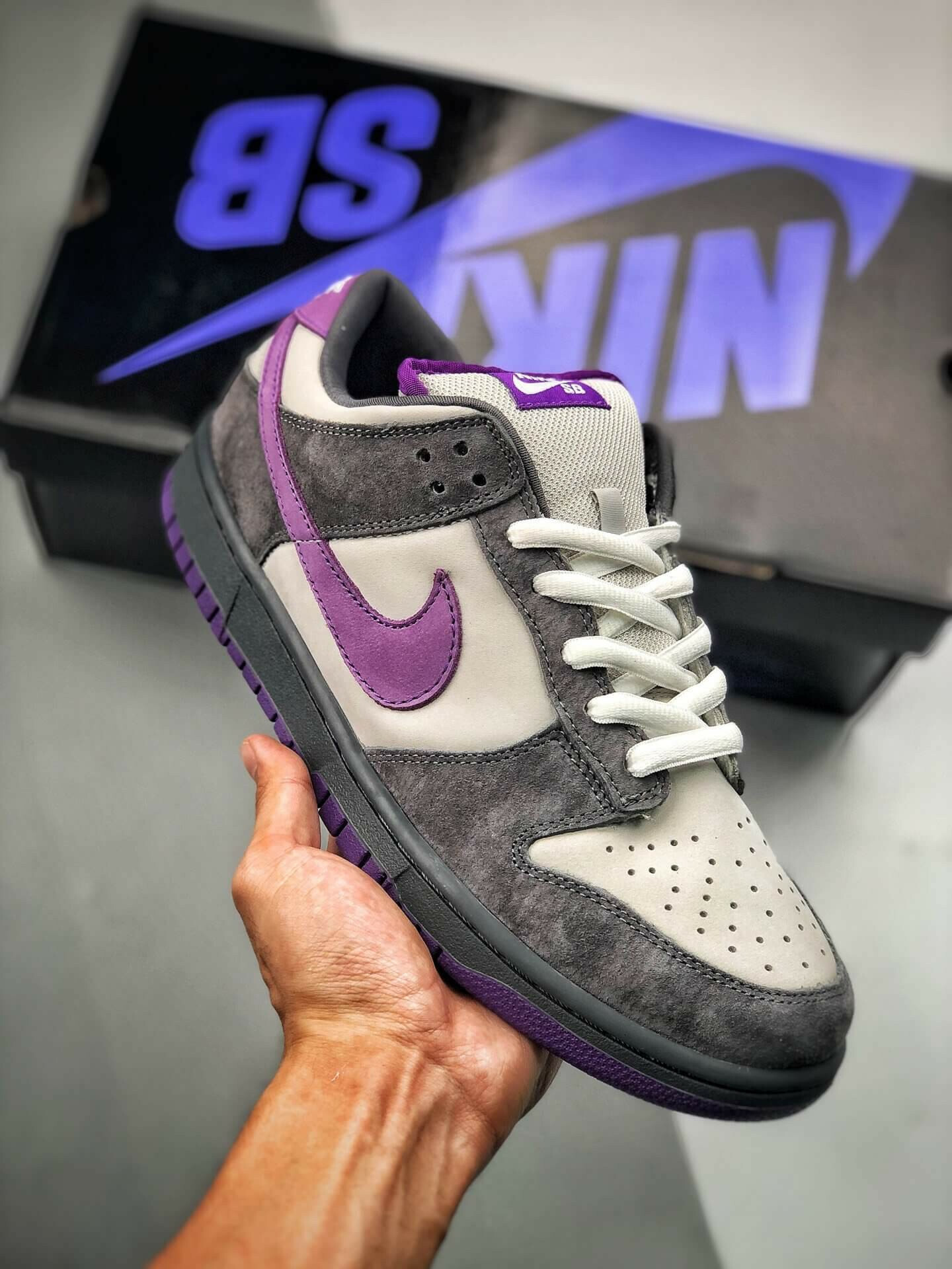 Nike Sb Dunk Low Purple Pigeon 304292-051 Men's Size 7  u2013 12 Us