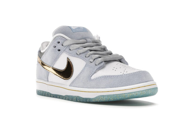 Nike SB Dunk Low Sean Cliver - Image 2