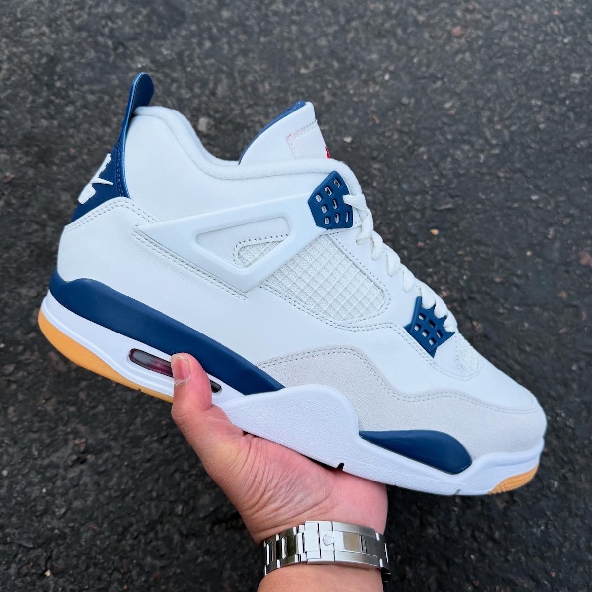 Nike SB x Air Jordan 4 "Navy"