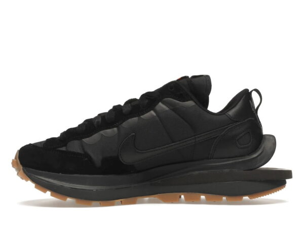 Nike Vaporwaffle sacai Black Gum - Image 3
