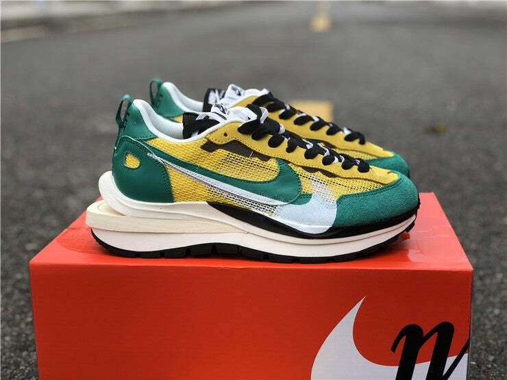 Nike Vaporwaffle sacai Pegasua Vaporfly