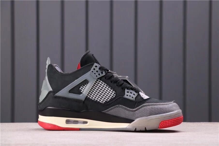 Off-white X  Air Jordan 4 Bred