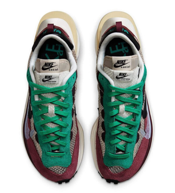Sacai x Nike Vaporwaffle Red Green - Image 4