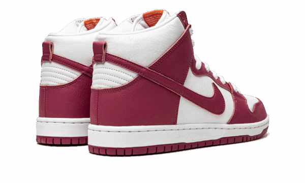 SB Dunk High "Sweet Beet" - Image 3