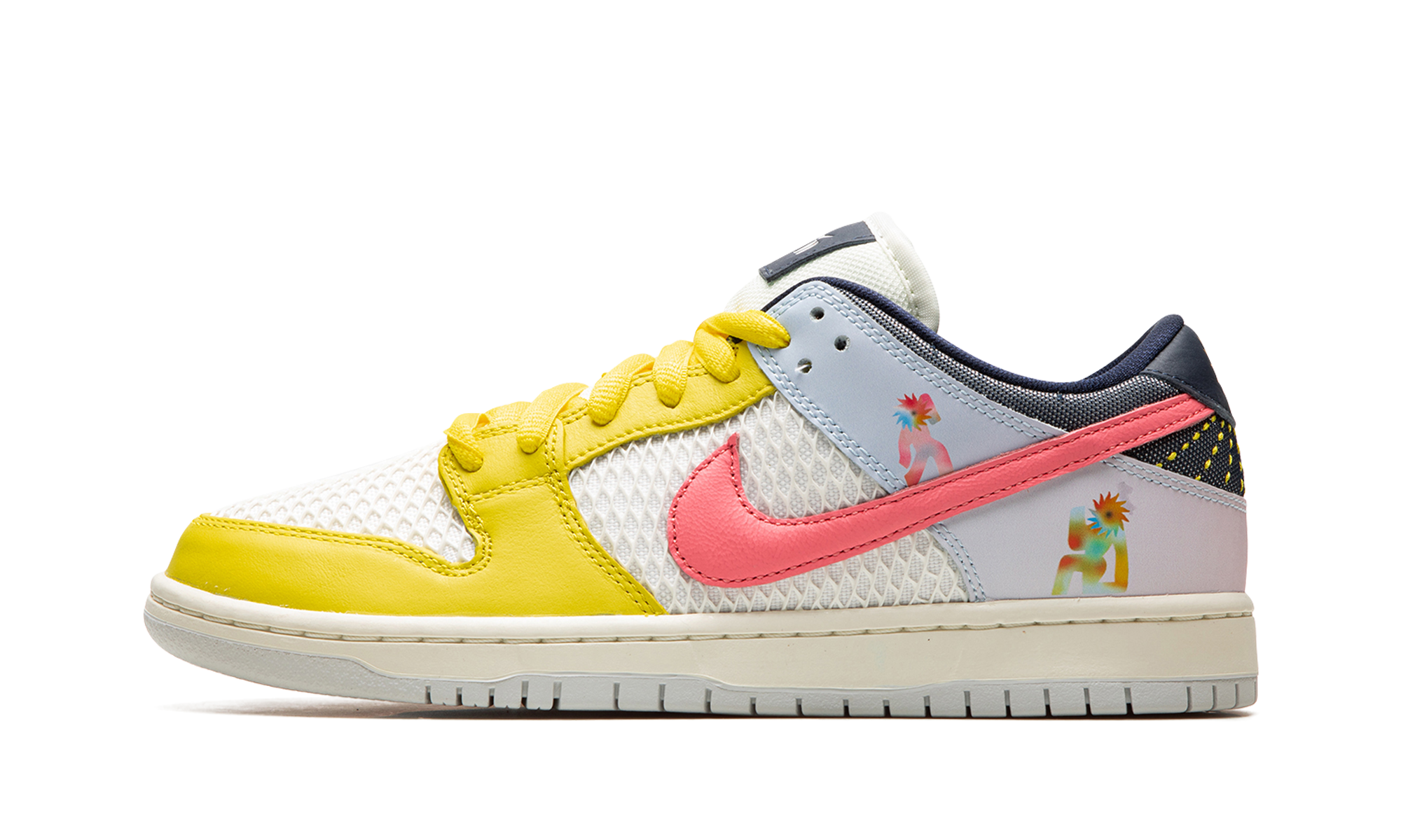 SB Dunk Low "Be True"