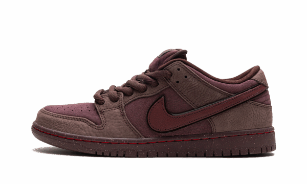 SB Dunk Low "City of Love"