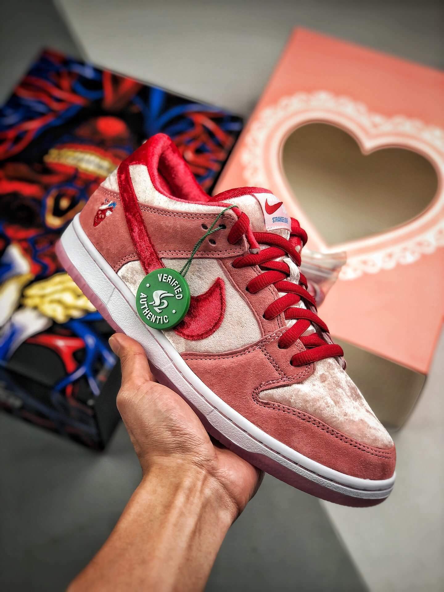 Sb Dunk Low Strangelove Skateboards Ct2552-800 Shoes Women's Size 5.5 - 10.5 Us