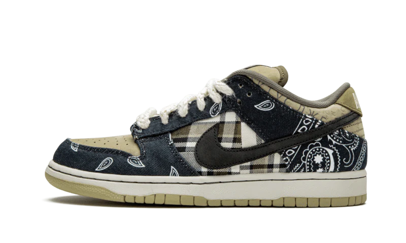 SB DUNK LOW TRAVIS SCOTT