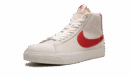 SB ZOOM BLAZER MID "Summmit White / University Red"