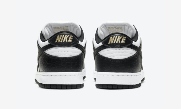 Supreme x Nike SB Dunk Low Stars Black - Image 3