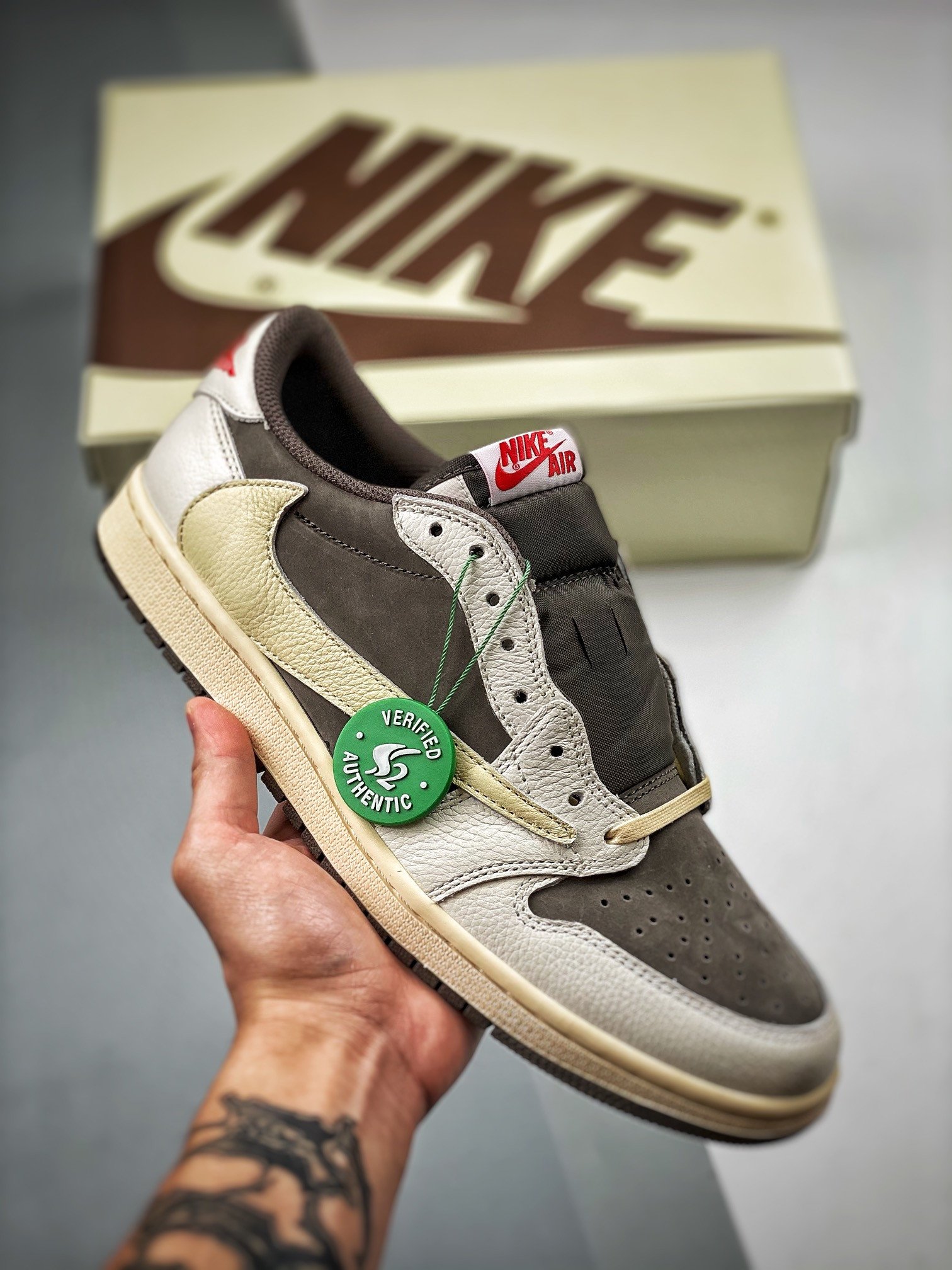 Travis Scott x Air Jordan 1 Low OG Reverse Mocha DM7866-162