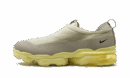 VaporMax Moc Roam "Light Stone"