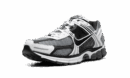 Zoom Vomero 5 SE SP "Black / Metallic Silver"