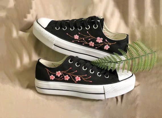 Women's Pink Cherry Blossom Printed Black Shoes Canvas Shoes Pink Floral On Shoes